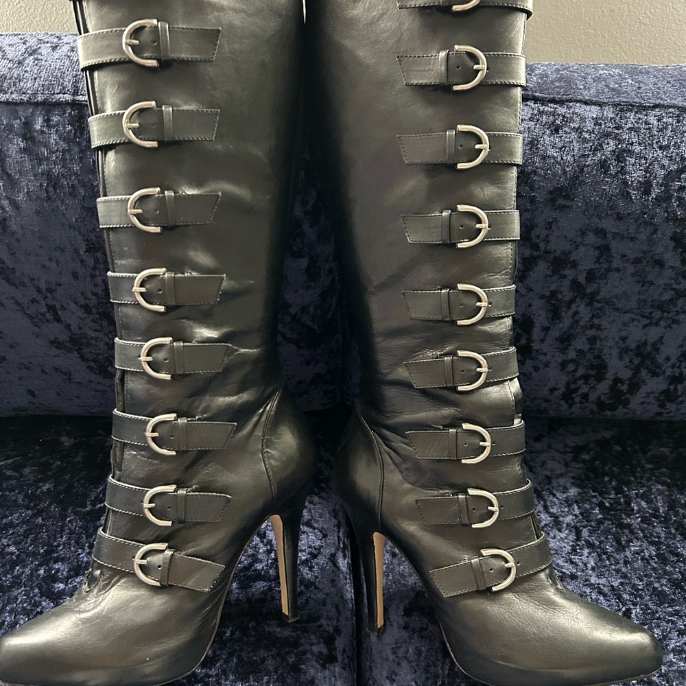 Max Studio Black Knee-High Heeled Boots